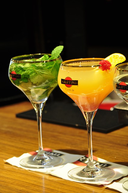cocktail-g7410d692a_640