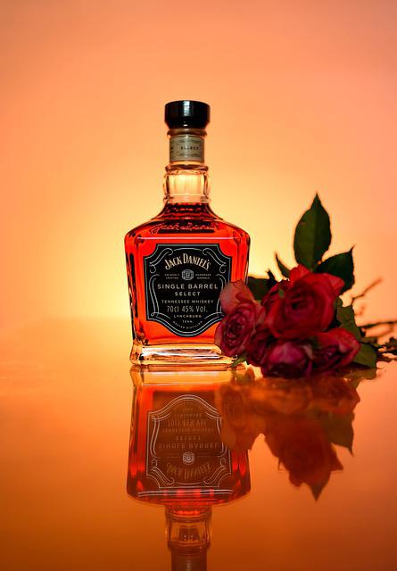 whiskey-gc2fe7ba8a_640 Frisch gepresste Öle